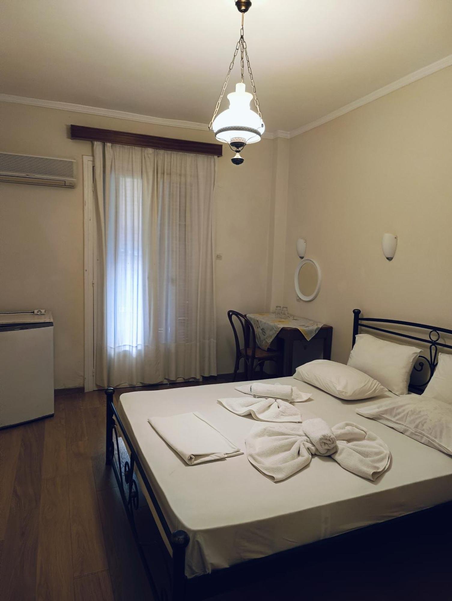Anesis Hotel Lutrá Edipszú Kültér fotó