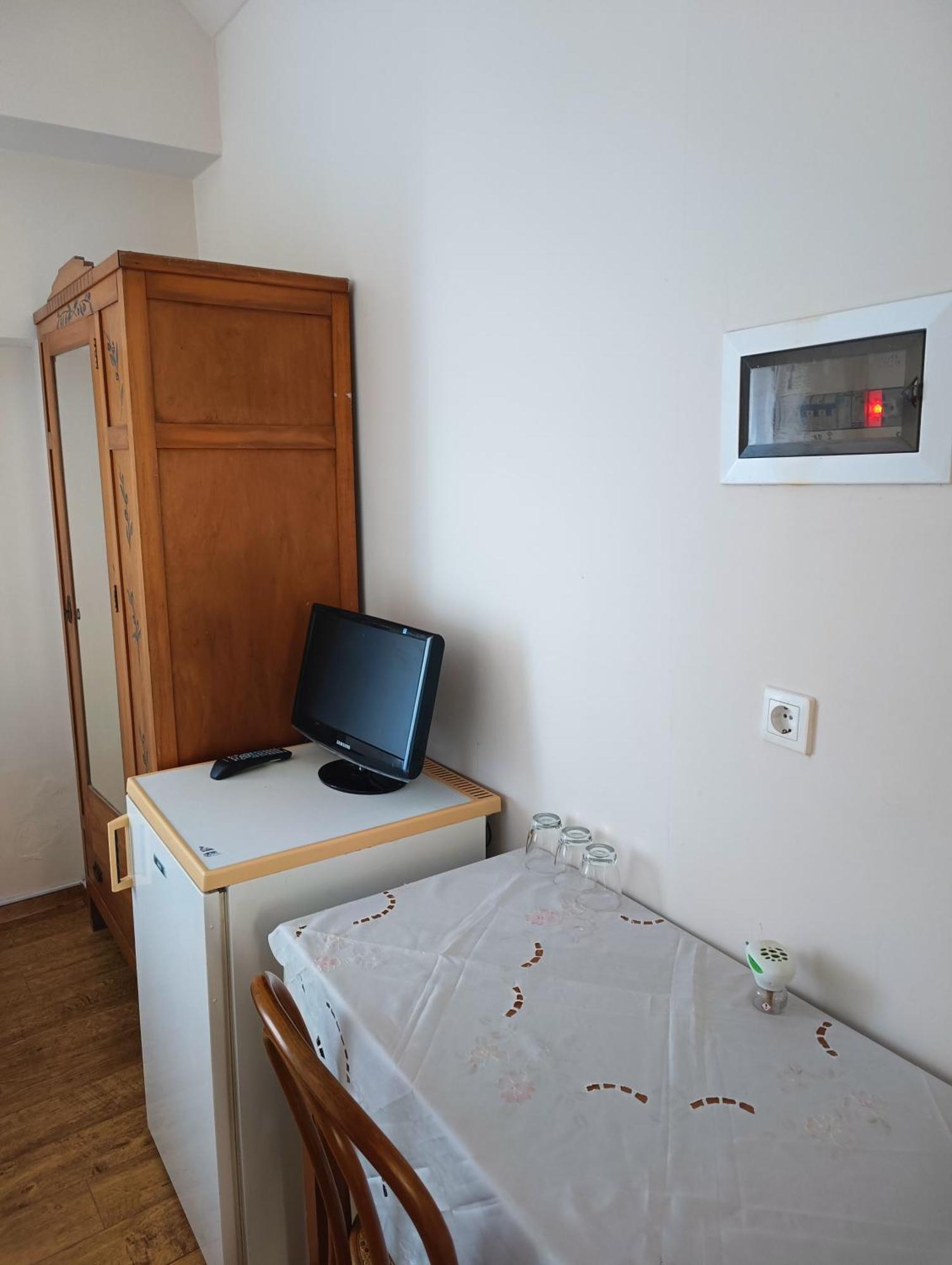 Anesis Hotel Lutrá Edipszú Kültér fotó