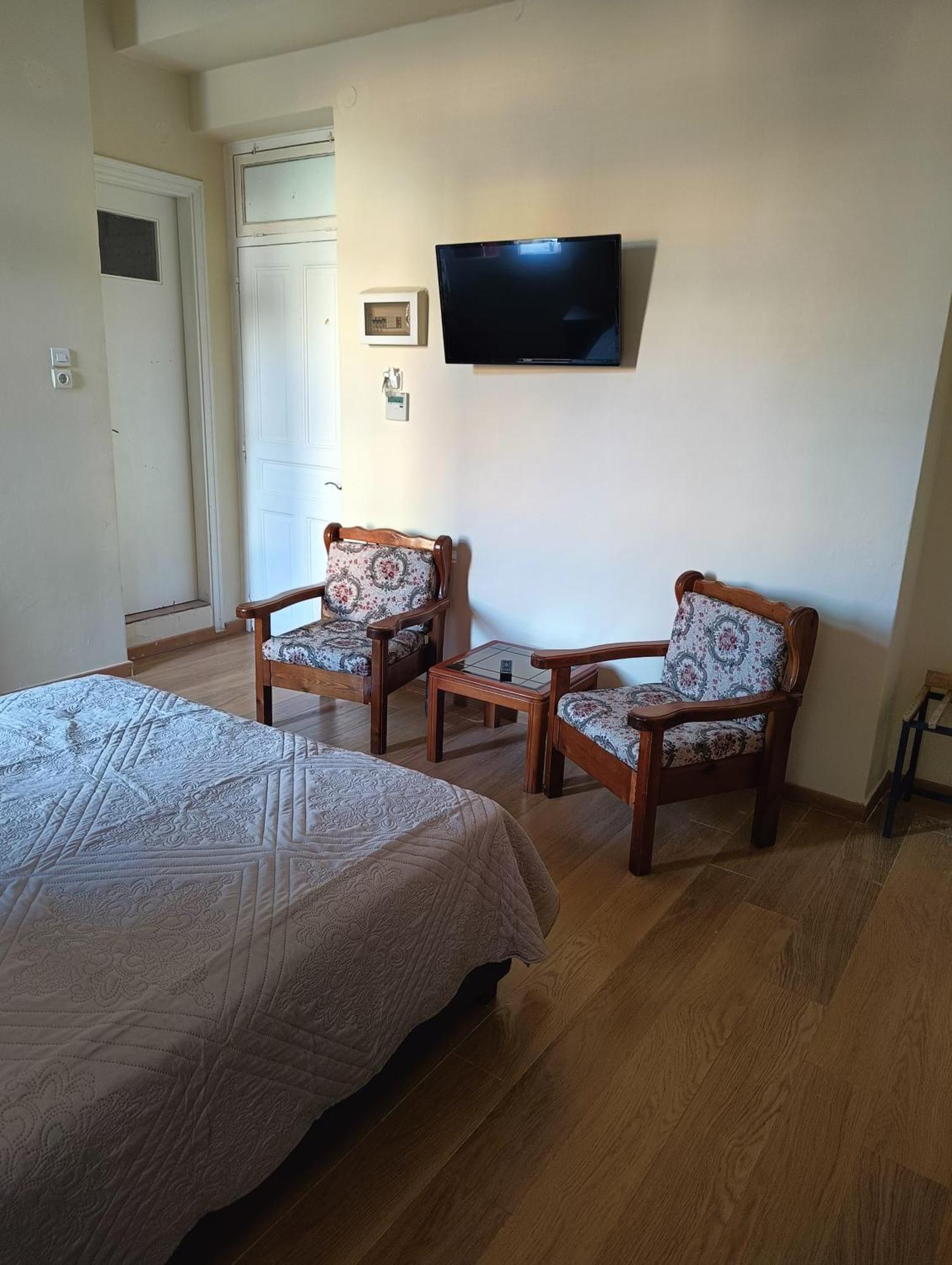 Anesis Hotel Lutrá Edipszú Kültér fotó